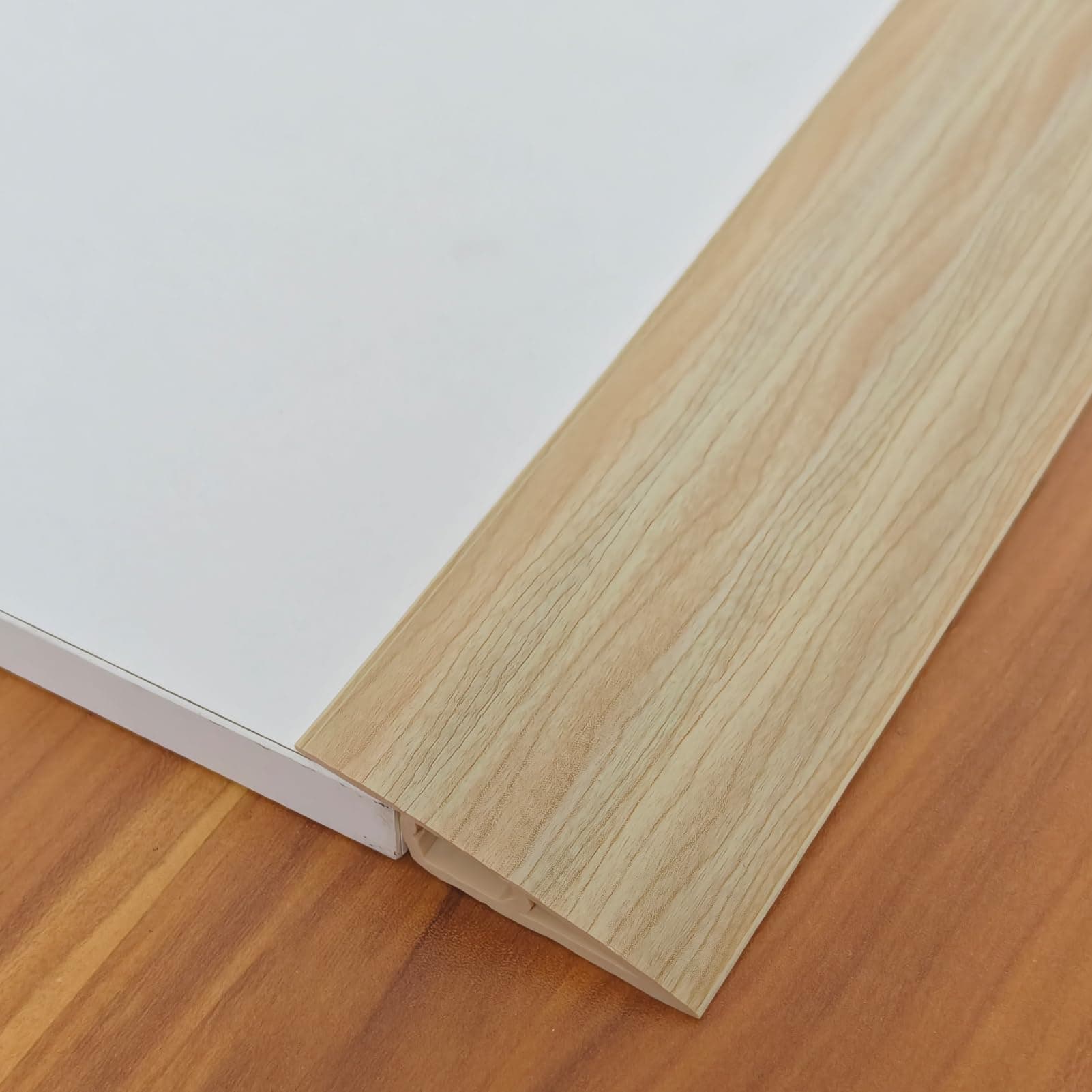 Rampes de seuil en PVC pour personnes âgées | Haute sécurité | Autocollantes | Accessibilité | 100cm×1.5cm

Barres de se